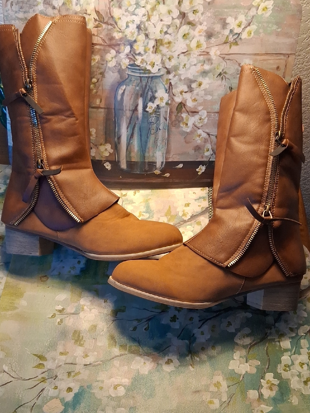 NEW-Women’s Tan Mid-Calf Zip Accent Boots